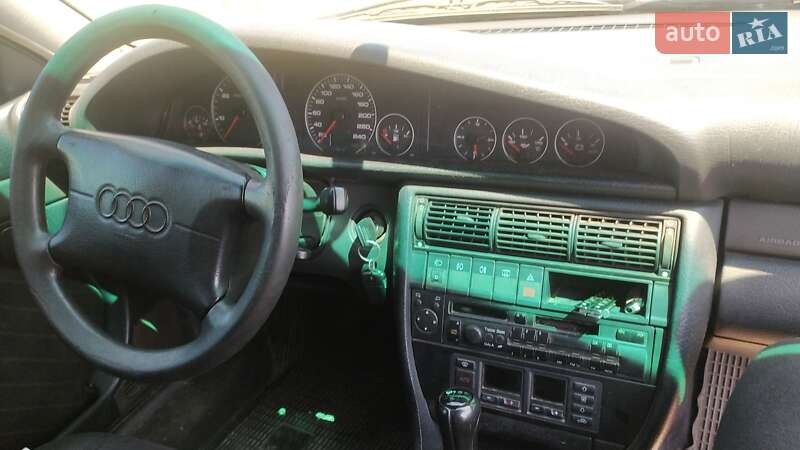 Универсал Audi A6 1997 в Заречном