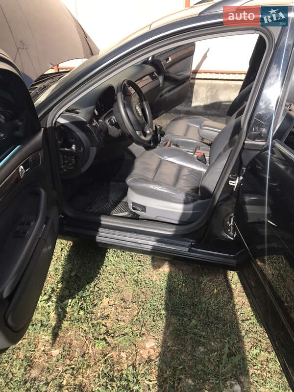 Универсал Audi A6 2001 в Ужгороде