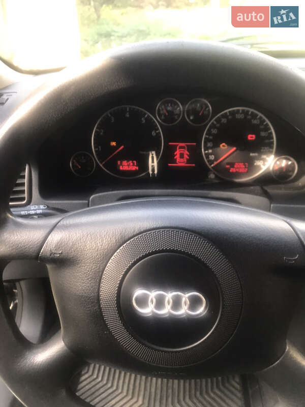 Универсал Audi A6 2001 в Ужгороде