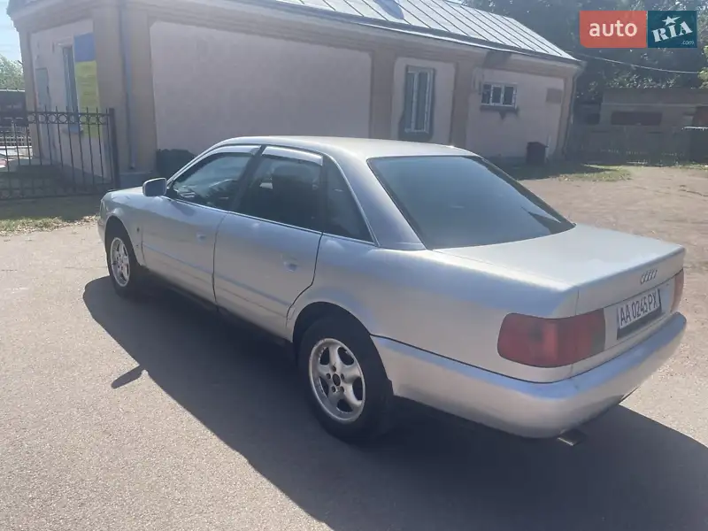 Седан Audi A6 1995 в 