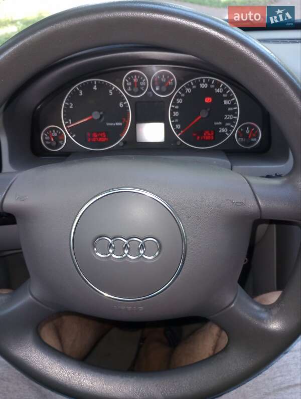 Седан Audi A6 2001 в Чернигове