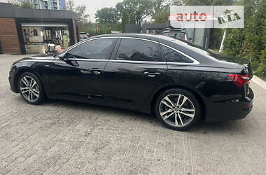Седан Audi A6 2019 в 