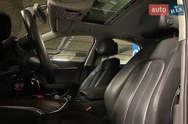 Седан Audi A6 2015 в 