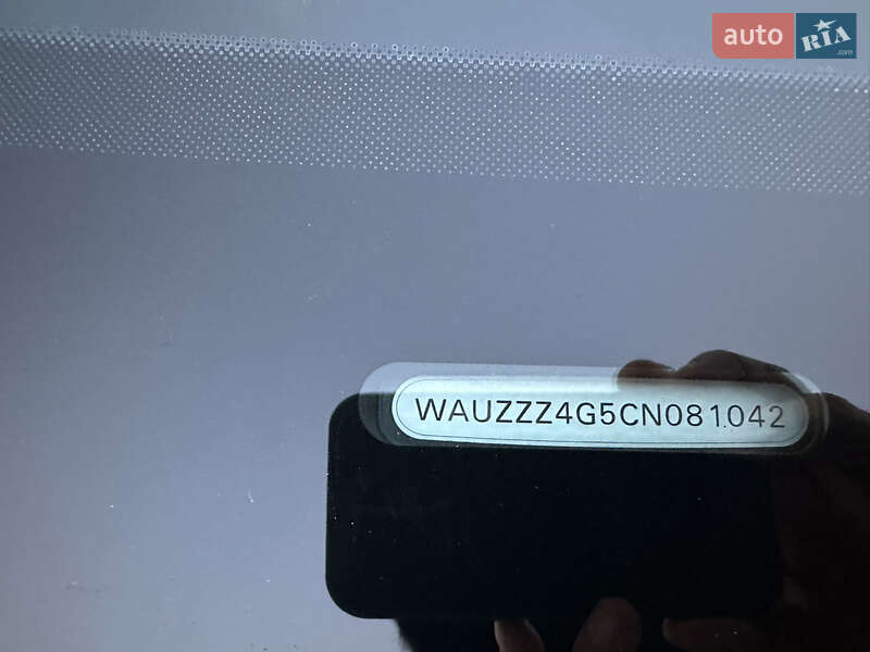 Универсал Audi A6 2012 в 