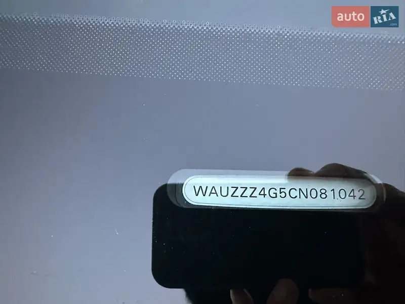 Универсал Audi A6 2012 в 