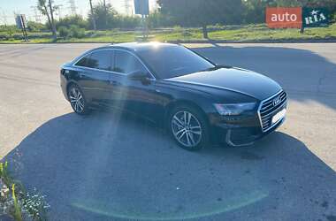 Седан Audi A6 2019 в 