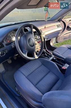 Седан Audi A6 2002 в 