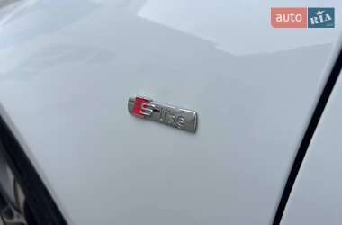 Седан Audi A6 2016 в 