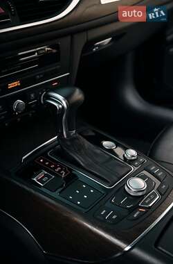 Седан Audi A6 2013 в 