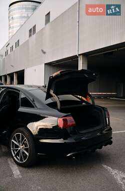 Седан Audi A6 2013 в 