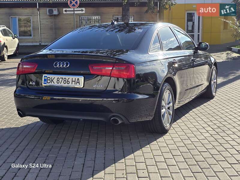 Седан Audi A6 2012 в Ровно