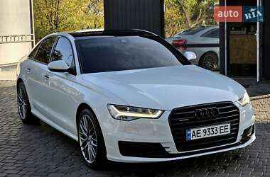 Седан Audi A6 2015 в 