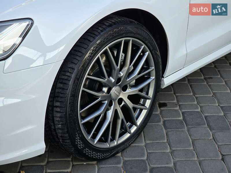 Седан Audi A6 2015 в Першотравенске