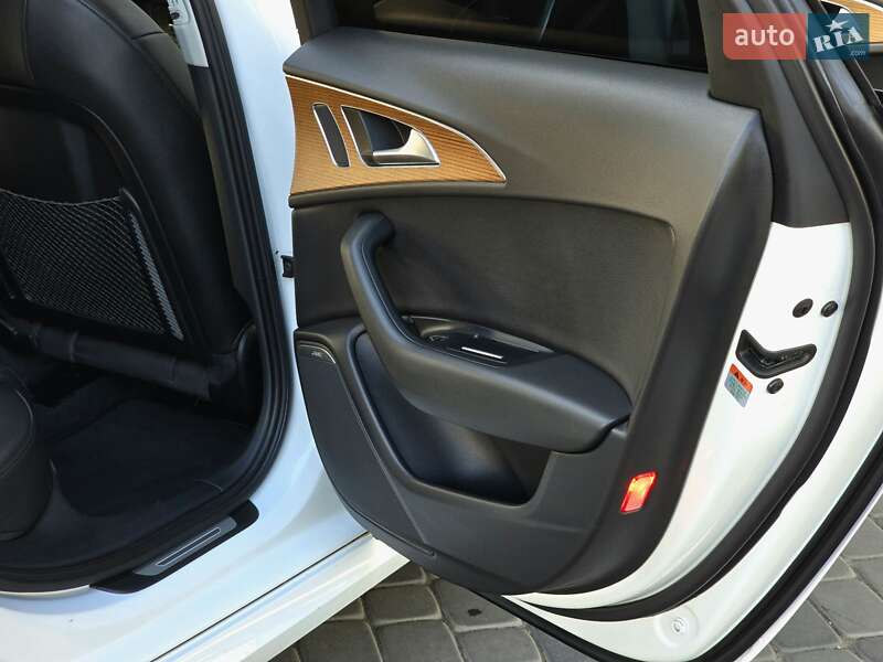 Седан Audi A6 2015 в Першотравенске