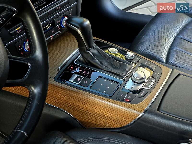 Седан Audi A6 2015 в Першотравенске