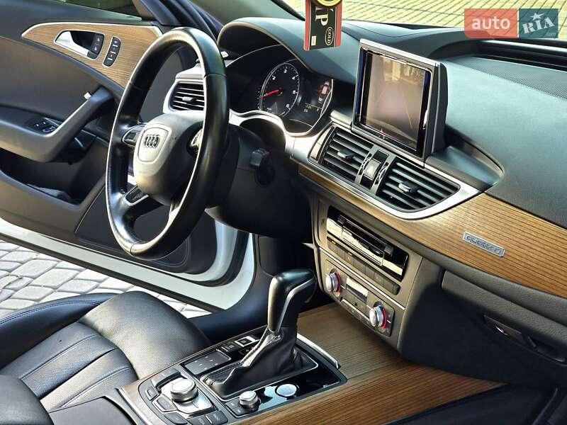 Седан Audi A6 2015 в Першотравенске