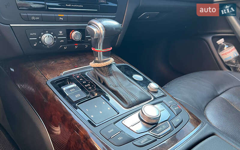 Седан Audi A6 2014 в Черновцах