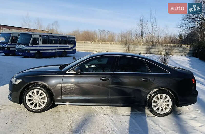 Седан Audi A6 2016 в Черновцах