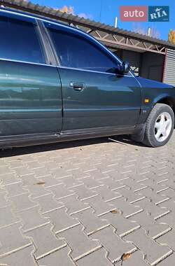Седан Audi A6 1995 в 