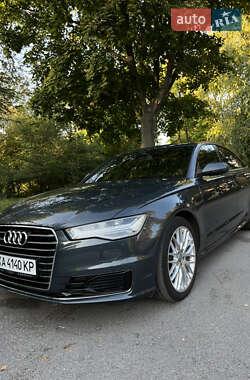 Седан Audi A6 2015 в 