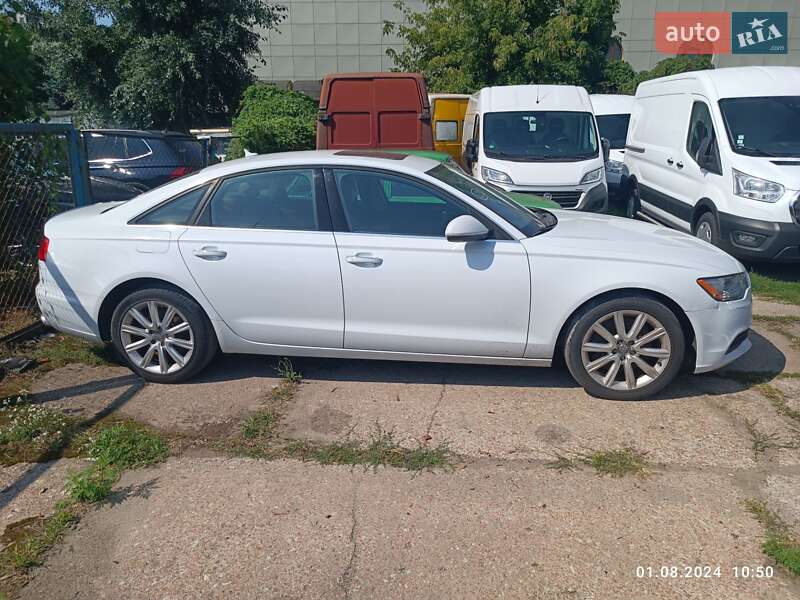 Седан Audi A6 2014 в Киеве