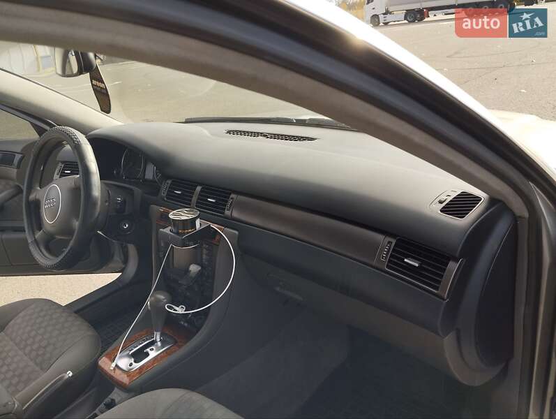 Універсал Audi A6 2002 в Луцьку