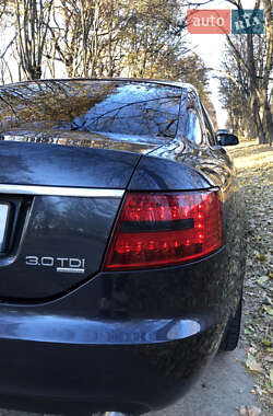 Седан Audi A6 2004 в 