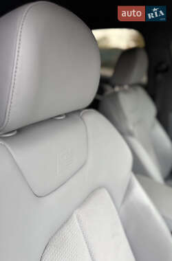 Седан Audi A6 2023 в 