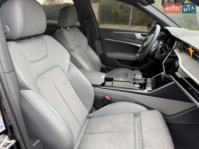Седан Audi A6 2023 в Ужгороде