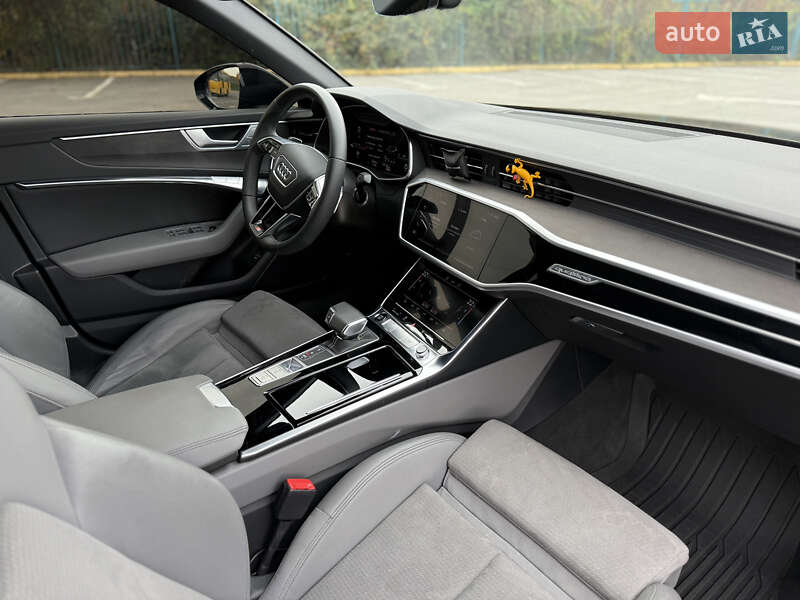 Седан Audi A6 2023 в Ужгороде