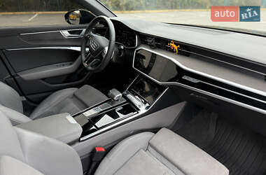 Седан Audi A6 2023 в 