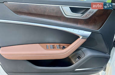 Седан Audi A6 2019 в 