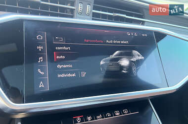 Седан Audi A6 2019 в 