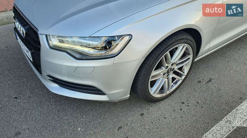 Седан Audi A6 2014 в Киеве