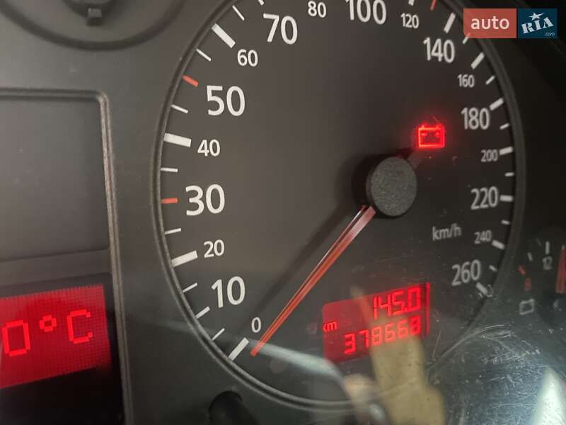 Универсал Audi A6 2001 в Славуте