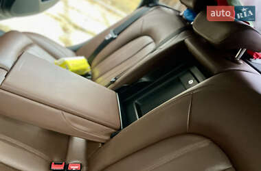Седан Audi A6 2012 в 