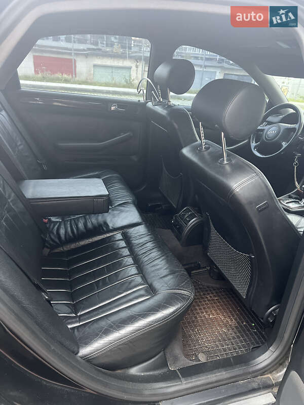 Седан Audi A6 2000 в Львове