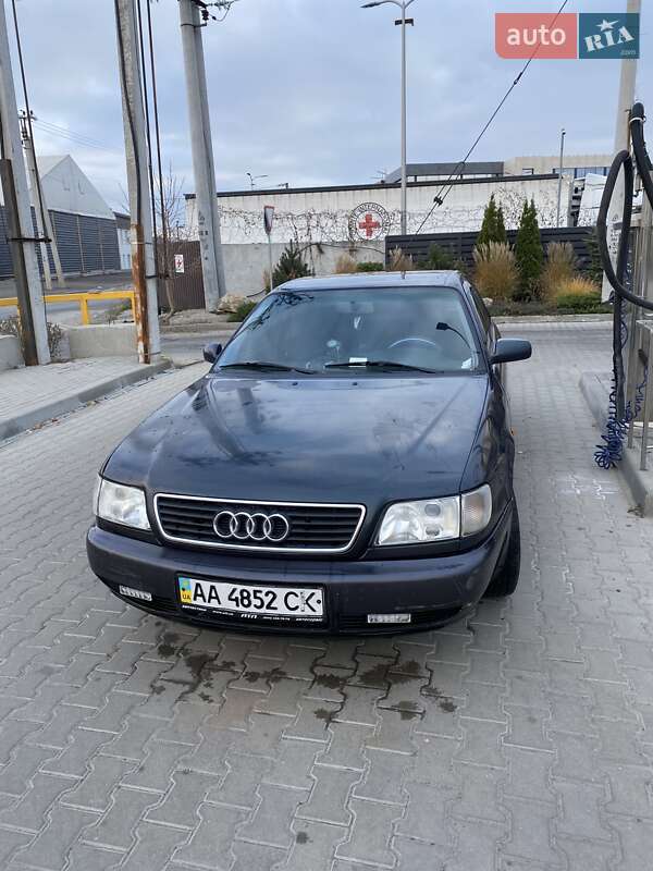 Седан Audi A6 1995 в Киеве