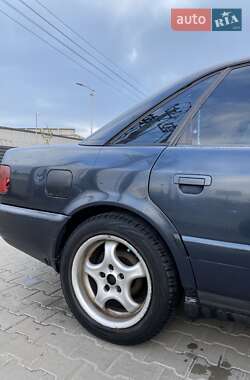 Седан Audi A6 1995 в Киеве