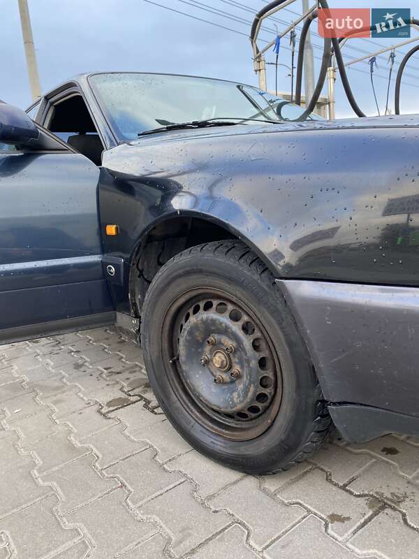 Седан Audi A6 1995 в Киеве