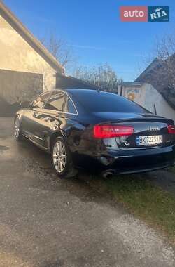 Седан Audi A6 2013 в 