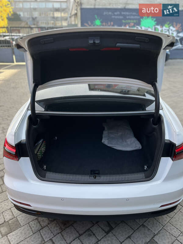 Седан Audi A6 2019 в Львове