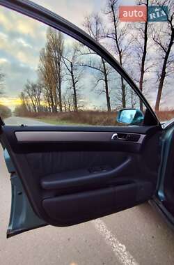Универсал Audi A6 1998 в 