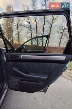 Универсал Audi A6 1998 в 