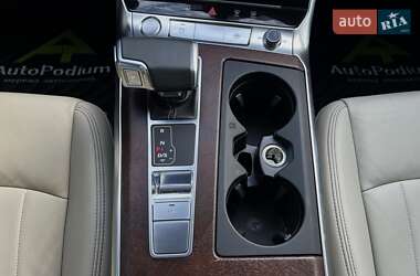 Седан Audi A6 2019 в 