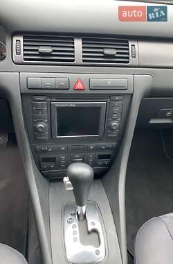Седан Audi A6 2003 в 