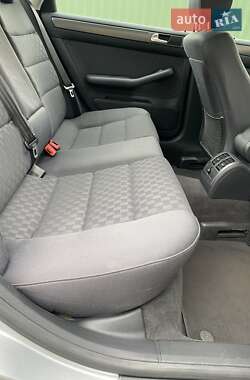 Седан Audi A6 2003 в 