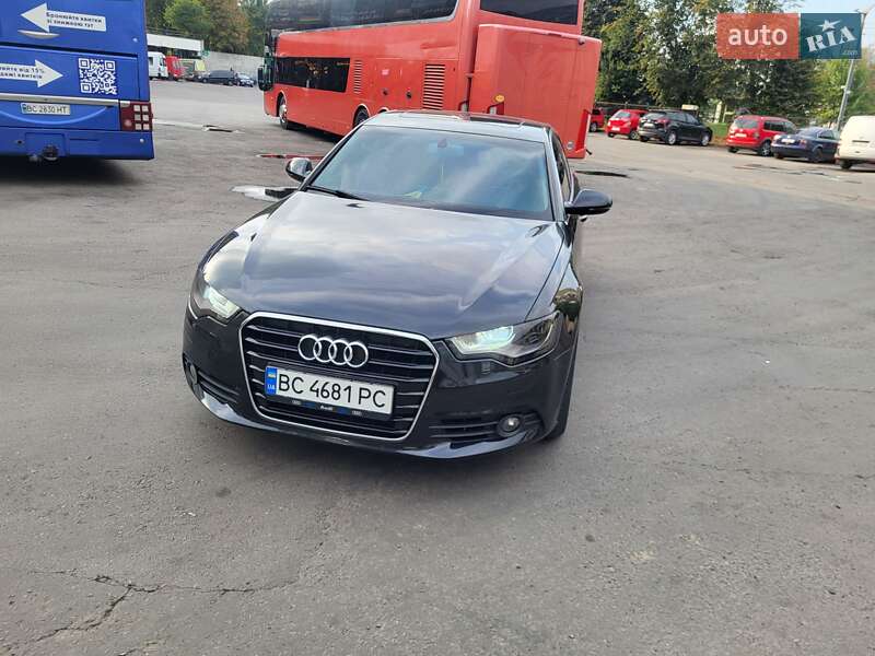 Седан Audi A6 2012 в Каменке-Бугской