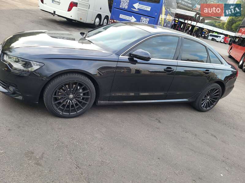 Седан Audi A6 2012 в Каменке-Бугской