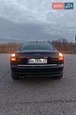 Седан Audi A6 2002 в Новояворовске